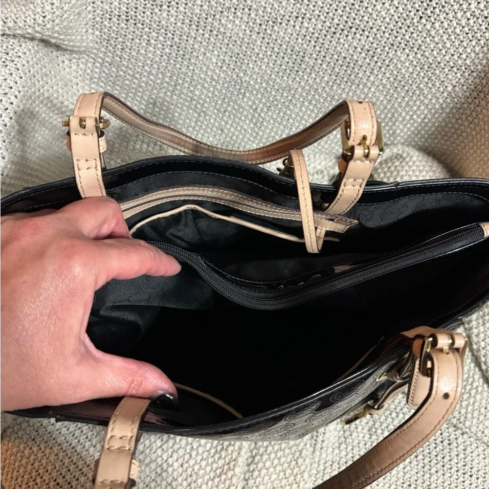 Michael Kors Jet Set Large Black Patent Leather Tote‎